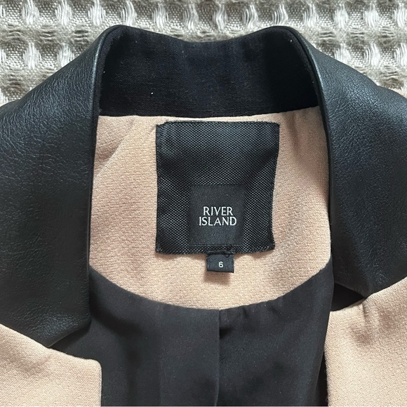 River Island classy chic jacket. Perfect for any occasion! Excellent condition. - Picture 2 of 6